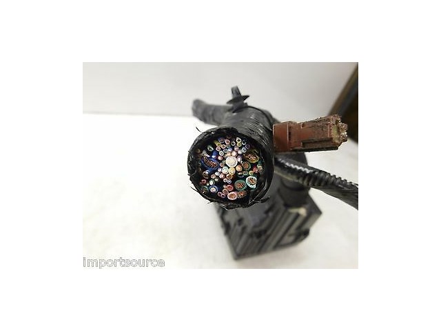 2011-2013 HONDA ODYSSEY OEM RIGHT FRONT ENGINE BAY FUSE BOX 