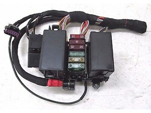 2004-2008 MASERATI QUATTROPORTE M139 OEM RIGHT REAR FUSE BOX MODULE 