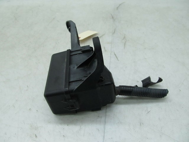 2007-2011 LEXUS GS350 OEM LET FRONT SMALL JUNCTION FUSE BOX 