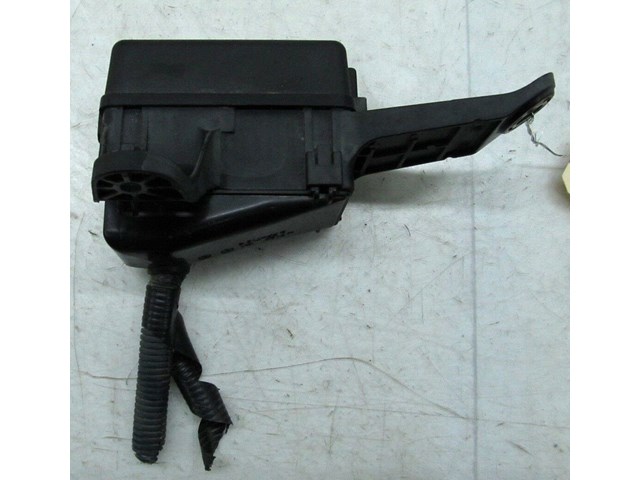 2007-2011 LEXUS GS350 OEM LET FRONT SMALL JUNCTION FUSE BOX 