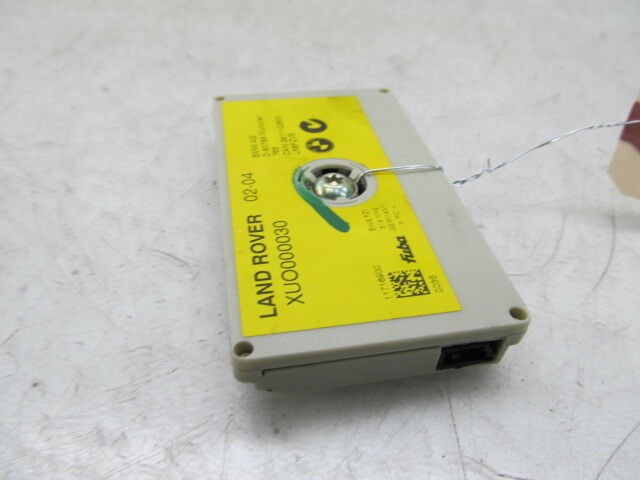 2003-2006 RANGE ROVER HSE OEM REAR TRUNK NAVIGATION ANTENNA AMPLIFIER 