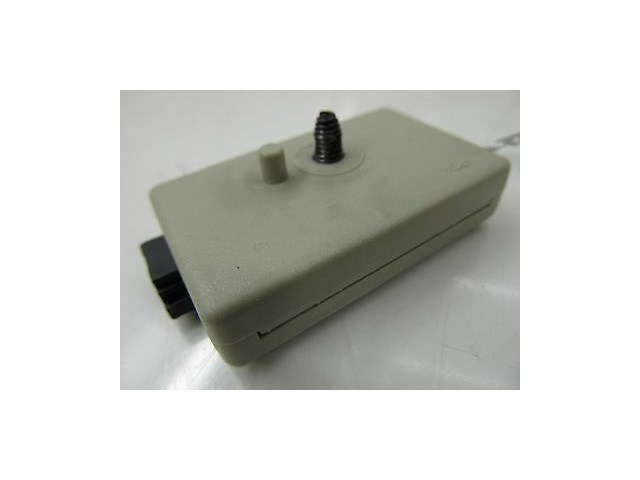 2008-2010 BMW 535xi 528 E60 OEM LEFT REAR C PILLAR ANTENNA SUPPRESSION FILTER AG