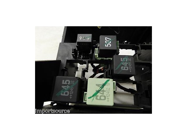 2012-2015 VOLKSWAGEN BEETLE A5 OEM RADIO STEREO DASH MOUNT FUSE BOX 5C0907371