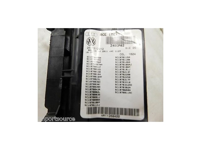 2012-2015 VOLKSWAGEN BEETLE A5 OEM RADIO STEREO DASH MOUNT FUSE BOX 5C0907371