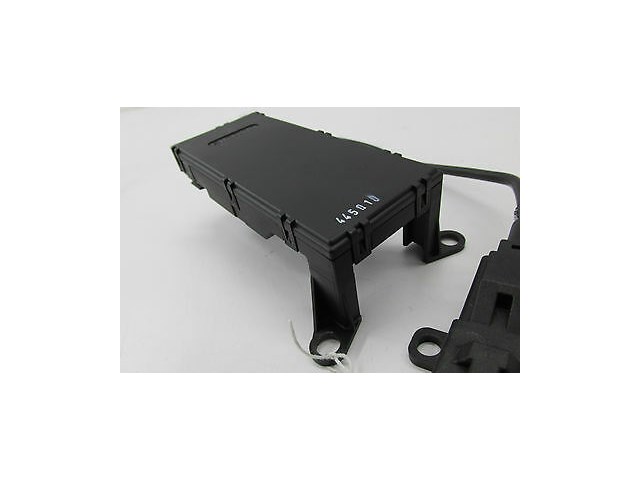 2004-2006 MERCEDES BENZ SL600 R230 OEM RIGHT FRONT KEYLESS GO ENTRY ANTENNA