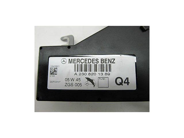 2004-2006 MERCEDES BENZ SL600 R230 OEM RIGHT FIREWALL ANTENNA AMPLIFIER MODULE