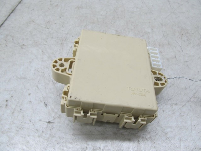 2004-2009 LEXUS RX350 RX330 OEM LEFT REAR FUSE BOX 