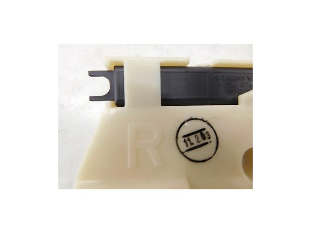 2009-2015 NISSAN 370Z COUPE OEM RIGHT REAR KEYLESS ENTRY ANTENNA BRACKET