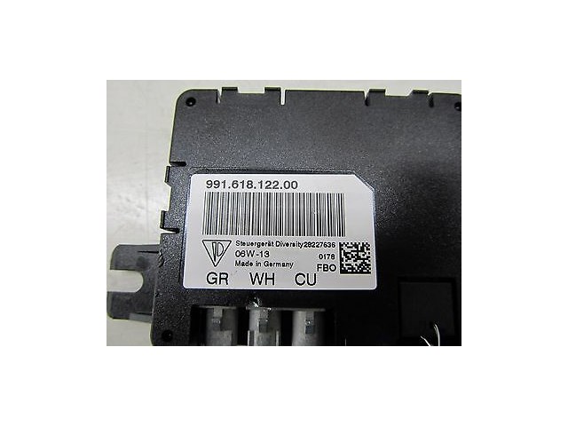 2013-2015 PORSCHE BOXSTER 981 OEM ANTENNA CONTROL MODULE 99161812200
