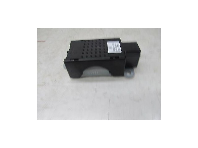 2008-2013 VOLKSWAGEN GTI MK6 OEM ELECTRICAL ANTENNA CONTROL MODULE 5M0035570B