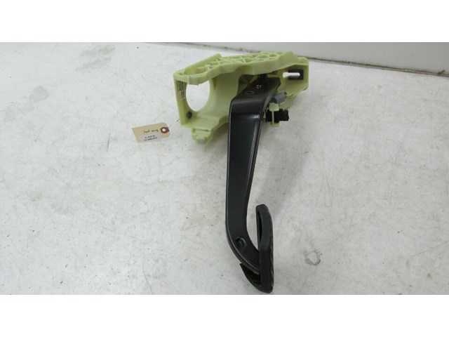  2007-2010 BMW X5 E70 OEM LEFT FRONT DRIVER BRAKE PEDAL 