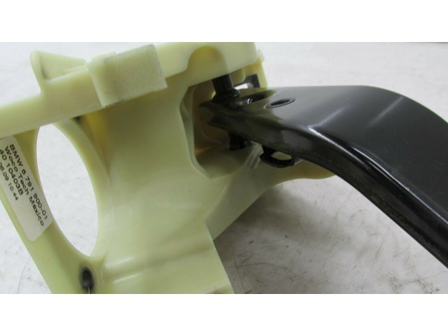  2007-2010 BMW X5 E70 OEM LEFT FRONT DRIVER BRAKE PEDAL 