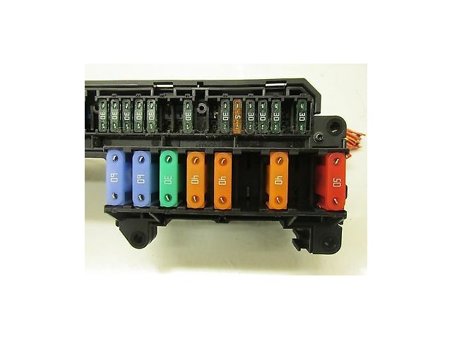  2008-2010 BMW 528xi 535i E60 OEM RIGHT FRONT KNEE PANEL RELAY JUNCTION FUSE BOX