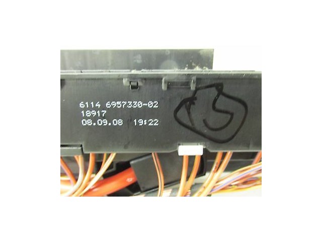 2008-2010 BMW 535xi 528 E60 OEM RIGHT FRONT KNEE PANEL RELAY JUNCTION FUSE BOX