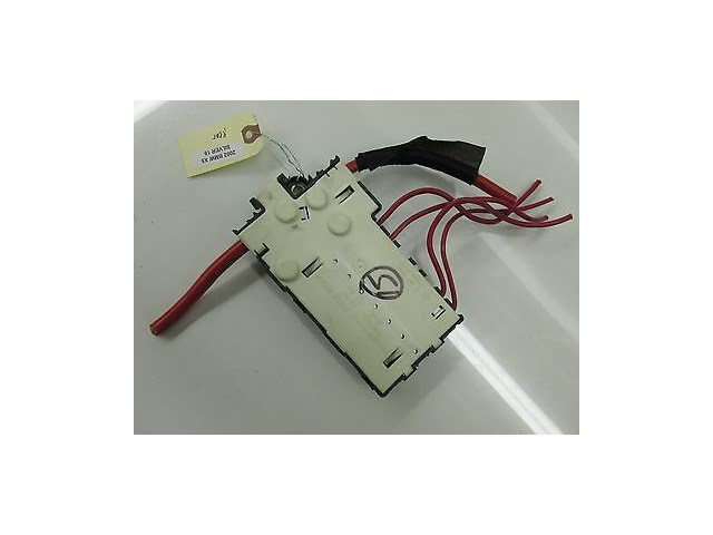 2001-2003 BMW X5 4.4L E53 OEM REAR BATTERY VOLTAGE REGULATOR FUSE BOX 8387543