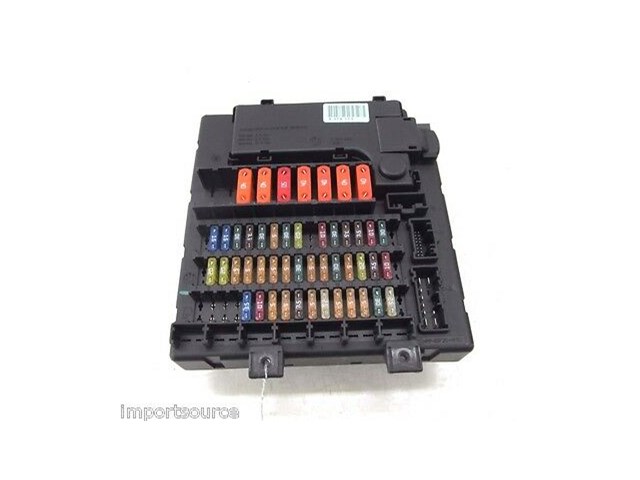 2003-2005 BMW Z4 E85 OEM RIGHT FRONT UNDER DASH FUSE BOX RELAYS 837811304