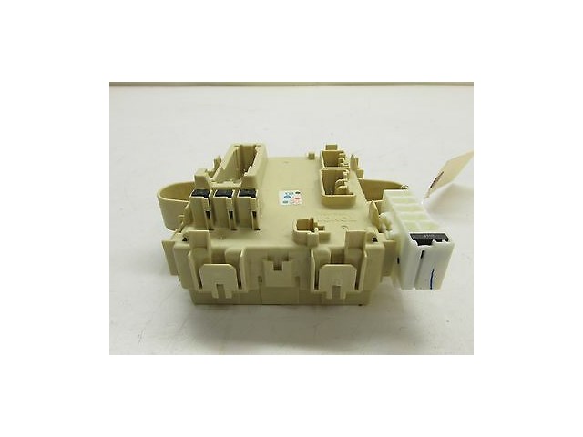 2004-2006 LEXUS RX330 XU30 OEM REAR INTERIOR FUSE BOX RELAY BOX