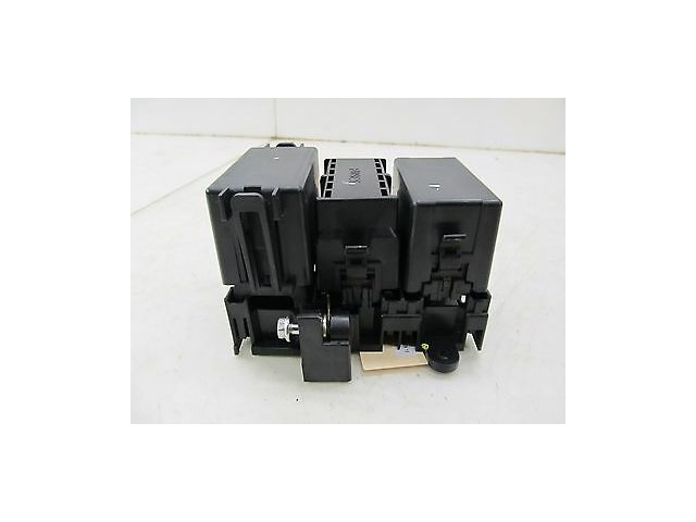 2004-2008 MASERATI QUATTROPORTE M139 OEM REAR TRUNK FUSE BOX JUNCTION RELAY