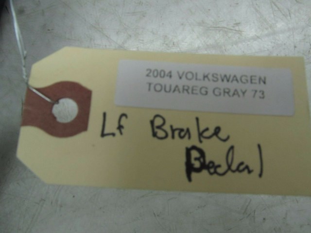 2004-2007 VOLKSWAGEN TOUAREG OEM LEFT FRONT DRIVER SIDE BRAKE PEDAL 