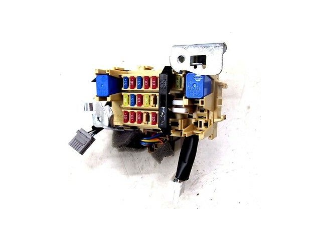 2014-2015 NISSAN VERSA NOTE OEM LEFT FRONT DASH FUSE BOX 