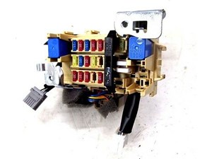 2014-2015 NISSAN VERSA NOTE OEM LEFT FRONT DASH FUSE BOX 