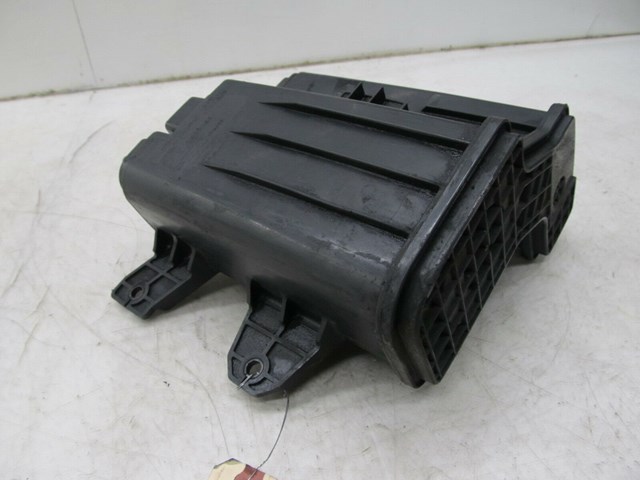 2006-2013 VOLVO C70 T5 OEM REAR CHARCOAL VAPOR CANISTER 