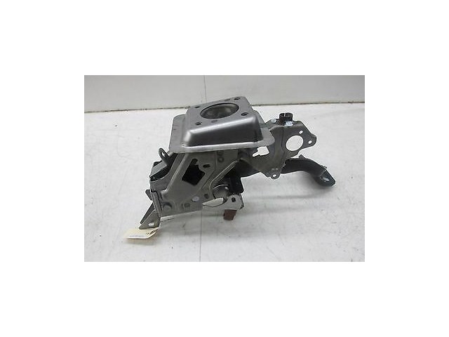 2014-2016 NISSAN VERSA NOTE OEM LEFT FRONT DRIVER SIDE BRAKE PEDAL PAD ASSEMBLY