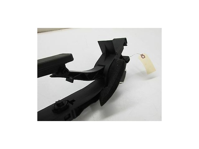 2006-2009 MERCEDES CLS500 W219 OEM DRIVER GAS ACCELERATION PEDAL PAD ASSEMBLY