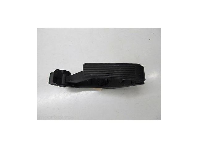 2007-2009 MERCEDES S550 W221 OEM LEFT FRONT GAS PEDAL 