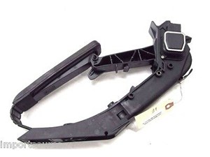 2007-2009 MERCEDES S550 W221 OEM LEFT FRONT GAS PEDAL 