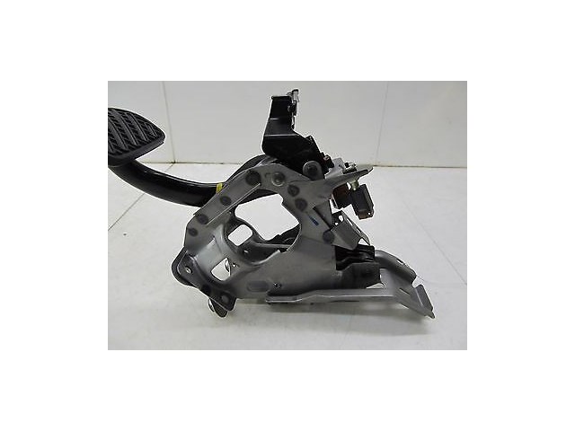 2009-2012 NISSAN 370Z COUPE OEM FLOOR BRAKE PEDAL W/ PAD