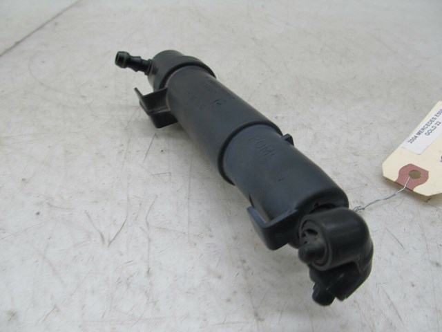 2003-2006 MERCEDES E500 W211 OEM RIGHT FRONT HEADLIGHT WASHER FLUID NOZZLE