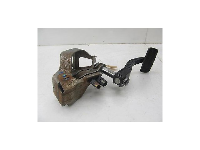 2007-2009 NISSAN QUEST OEM INTERIOR DRIVERS BRAKE PEDAL PAD ASSEMBLY