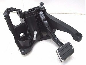 2013-2015 PORSCHE BOXSTER 981 OEM BRAKE PEDAL ASSEMBLY 99142300921