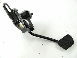 2003-2005 RANGE ROVER HSE L322 OEM LEFT FRONT FOOT BRAKE PEDAL ASSEMBLY 