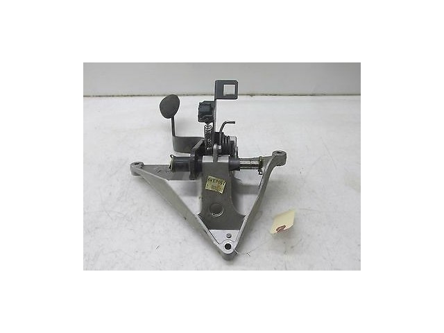 2002-2006 MINI COOPER S R53 OEM LEFT FRONT DRIVER SIDE BRAKE PEDAL 4225133