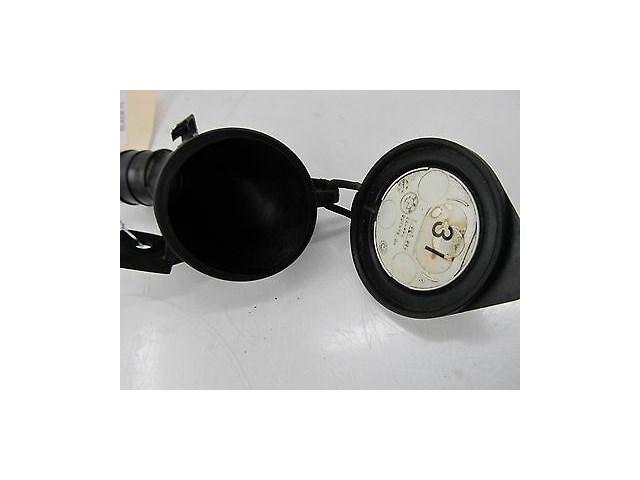 2006-2007 BMW 530I E60 OEM WINDSHIELD WIPER WASHER CLEANING FLUID BOTTLE CONNECT