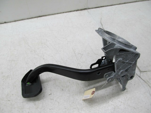  2009-2013 BMW 328i E93 E92 LCI OEM FRONT BRAKE PEDAL 