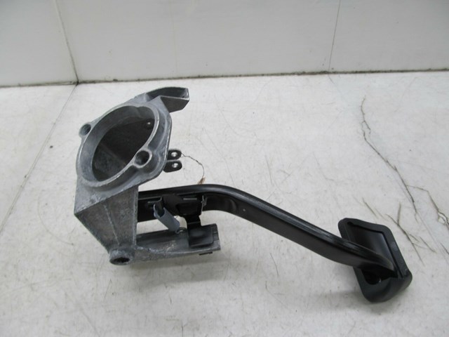  2009-2013 BMW 328i E93 E92 LCI OEM FRONT BRAKE PEDAL 