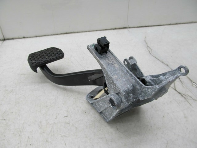 2009-2013 BMW 328i E93 E92 LCI OEM FRONT BRAKE PEDAL 