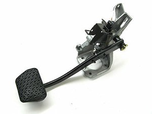 2001-2006 BMW 325Ci E46 COUPE OEM LEFT FRONT DRIVER'S FOOT BRAKE PEDAL ASSEMBLY 