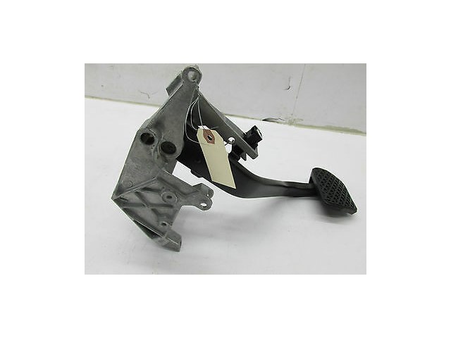 2007-2011 BMW 328i 335i E92 COUPE OEM LEFT FRONT BRAKE PEDAL FOOT PEDAL