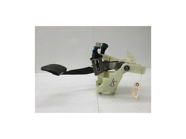 2004-2007 JAGUAR XJR X350 OEM LEFT FRONT FLOOR BRAKE PEDAL 2W93 2450 AC