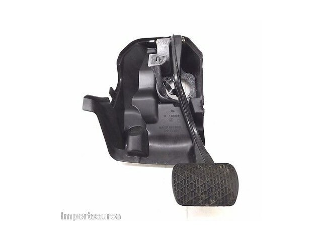 2003-2006 MERCEDES E320 W211 OEM BRAKE PEDAL ASSEMBLY W/ BRACKET A2116840918