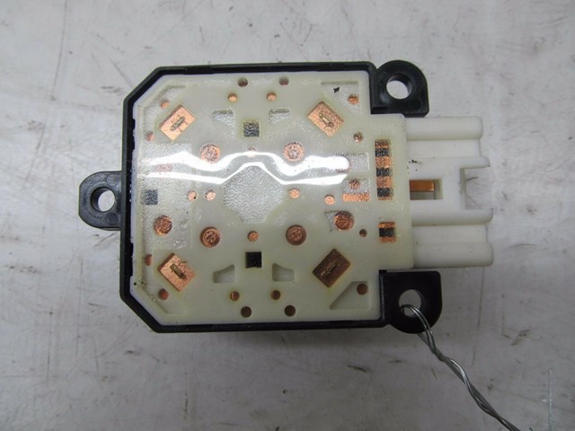2001-2006 LEXUS LS430 OEM LEFT FRONT DRIVER SEAT LUMBAR CONTROL SWITCH 