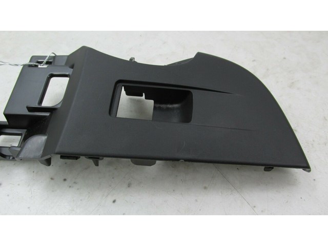 2013-2018 ACURA RDX OEM RIGHT REAR DOOR WINDOW SWITCH TRIM 