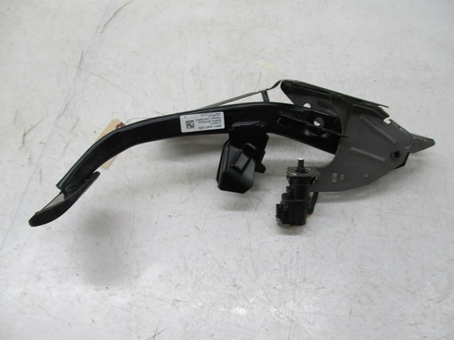 2006-2013 VOLVO C70 T5 OEM LEFT FRONT DRIVER SIDE BRAKE PEDAL ASSEMBLY 