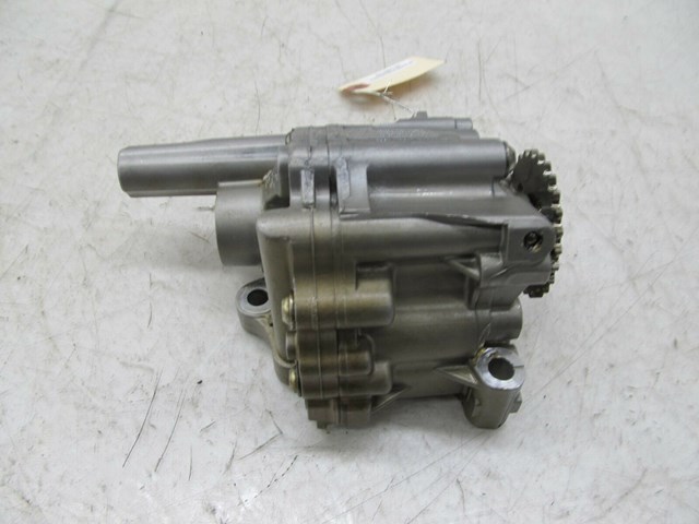  2009-2013 BMW 328i E93 E92 LCI OEM ENGINE OIL PUMP 