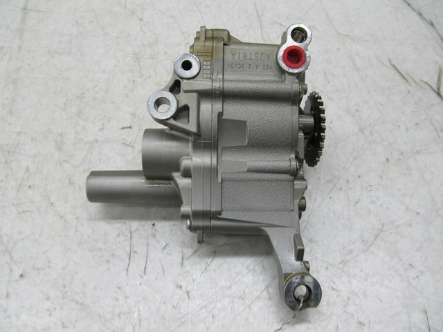  2009-2013 BMW 328i E93 E92 LCI OEM ENGINE OIL PUMP 