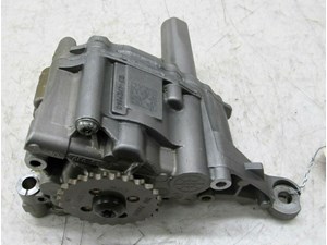  2009-2013 BMW 328i E93 E92 LCI OEM ENGINE OIL PUMP 